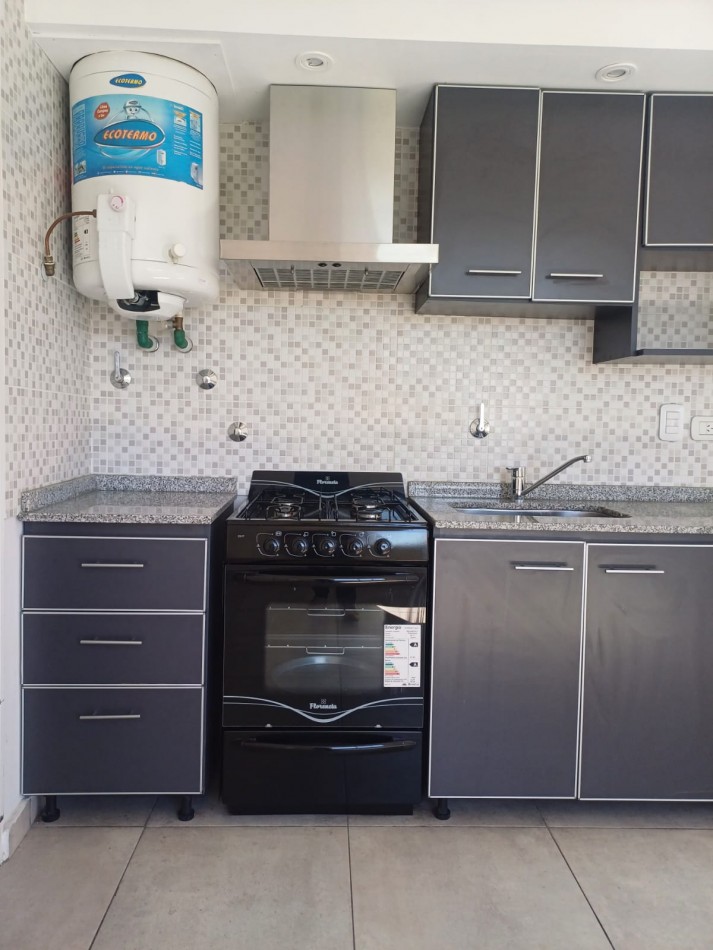 VENTA de departamento de 1 ambiente con cocheras en San Justo 