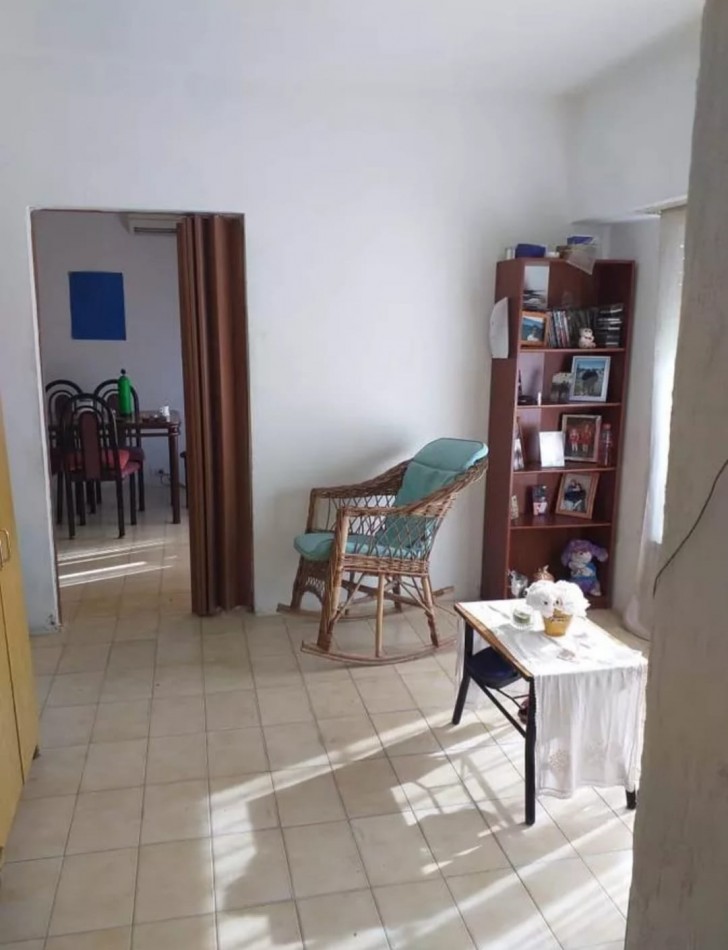 CASA DE 4 AMBIENTES EN VENTA EN VILLA TESEI