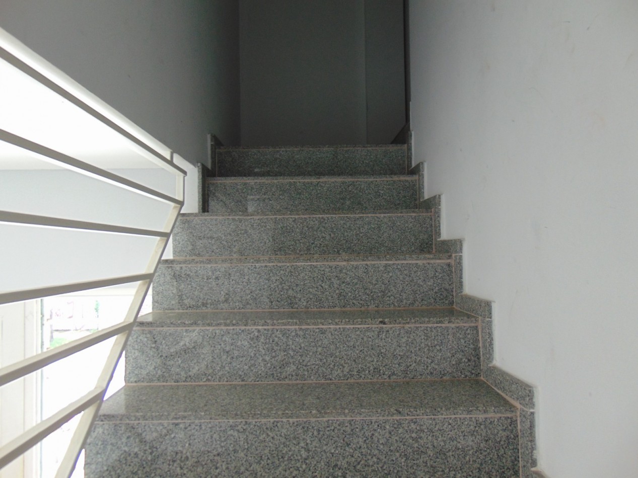 VENTA de departamento monoambiente en san justo