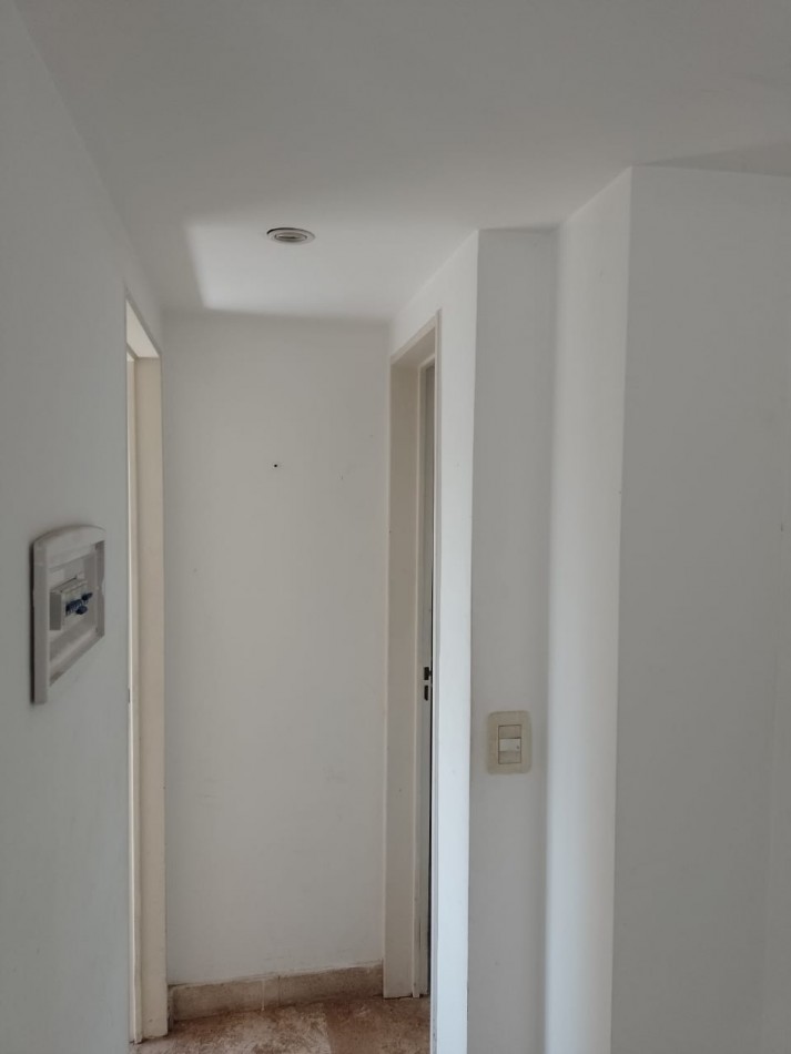 VENTA 2 AMBIENTES EN MORON