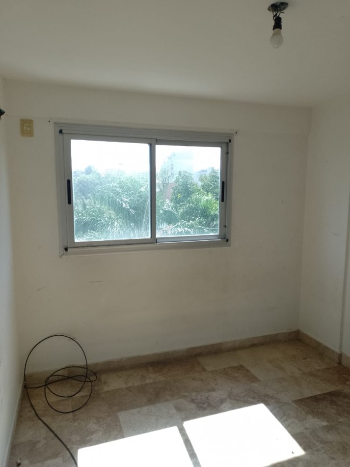 VENTA 2 AMBIENTES EN MORON