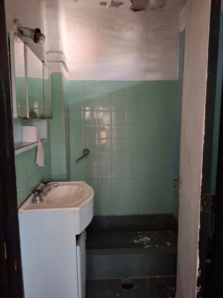 VENTA DE CASA DE 3 AMBIENTES EN ISIDRO CASANOVA