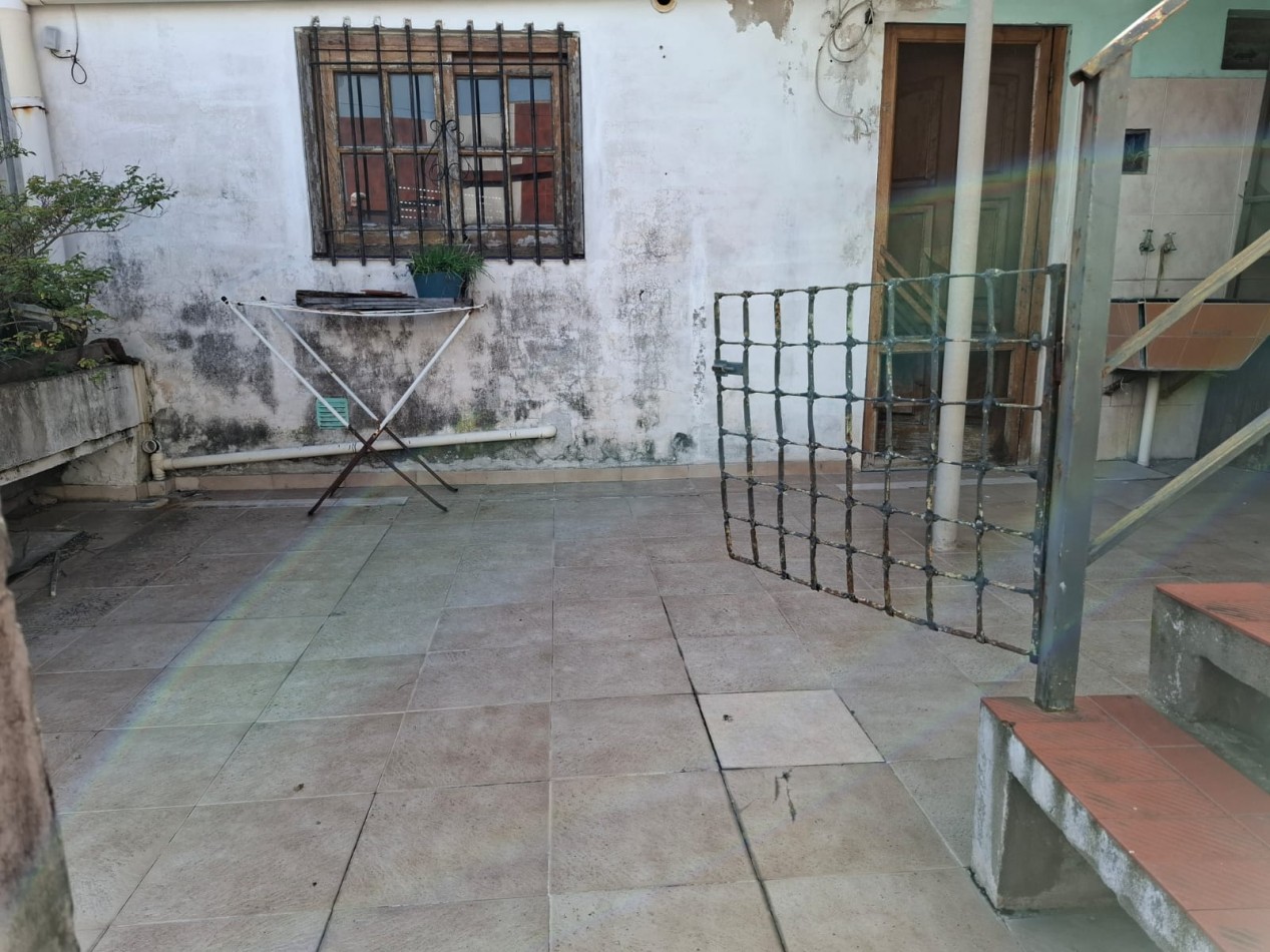 VENTA DE CASA DE 3 AMBIENTES EN ISIDRO CASANOVA