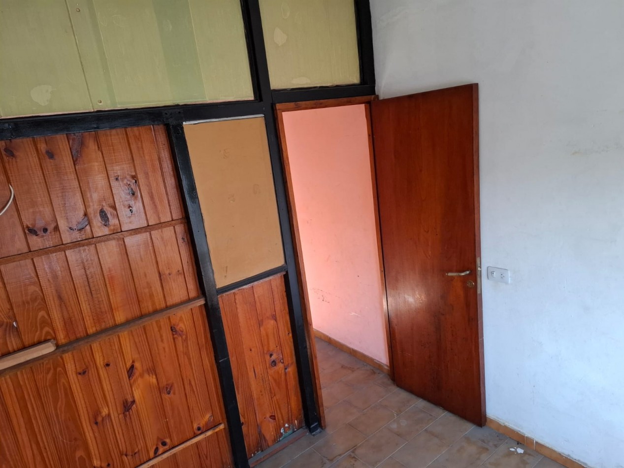 VENTA DE CASA DE 3 AMBIENTES EN ISIDRO CASANOVA