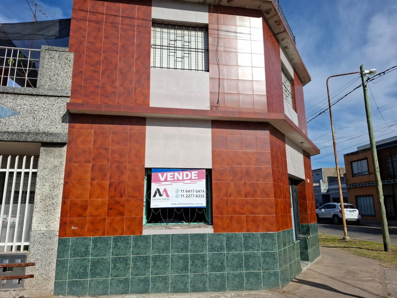 VENTA DE CASA DE 3 AMBIENTES EN ISIDRO CASANOVA