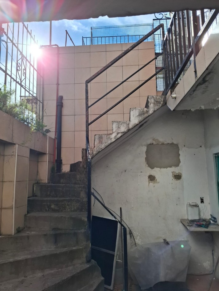 VENTA DE CASA DE 3 AMBIENTES EN ISIDRO CASANOVA