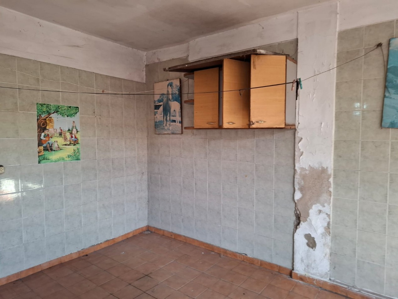VENTA DE CASA DE 3 AMBIENTES EN ISIDRO CASANOVA