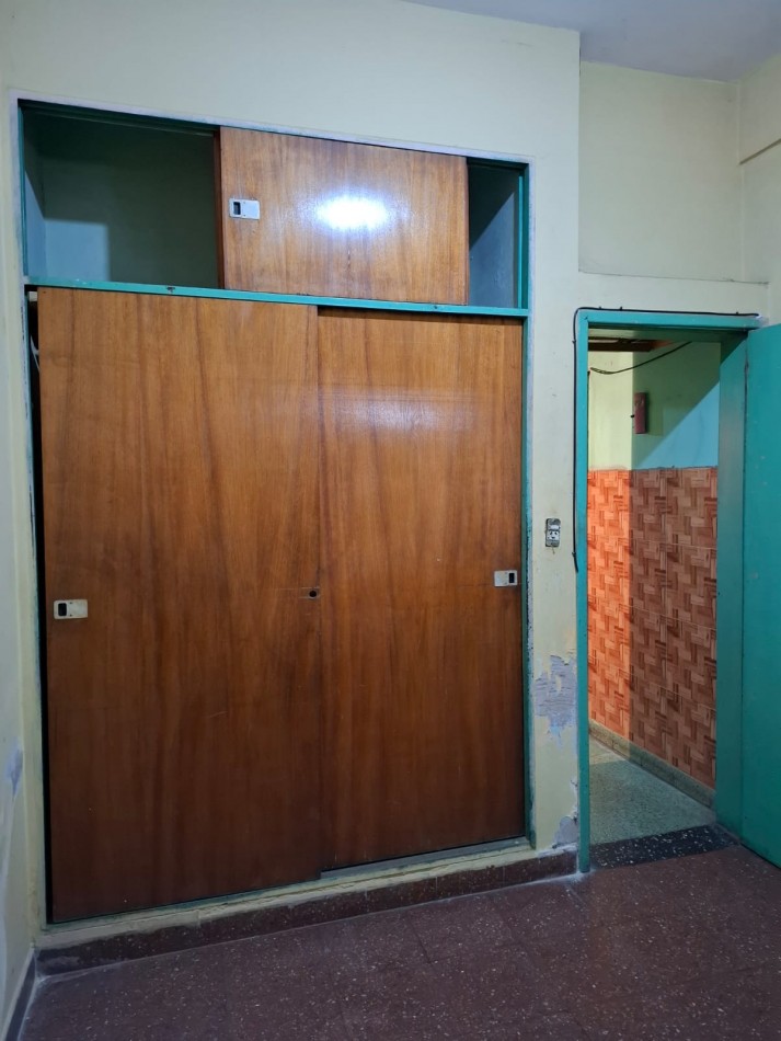 VENTA DE CASA DE 3 AMBIENTES EN ISIDRO CASANOVA