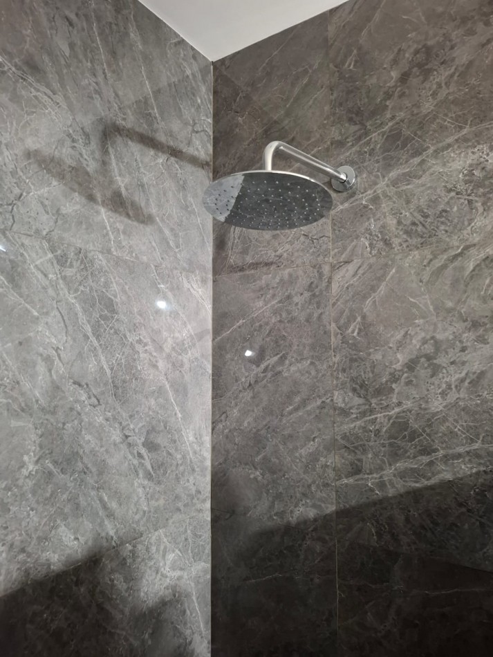 VENTA DE CASA DE 4 AMBIENTES a ESTRENAR EN MORON