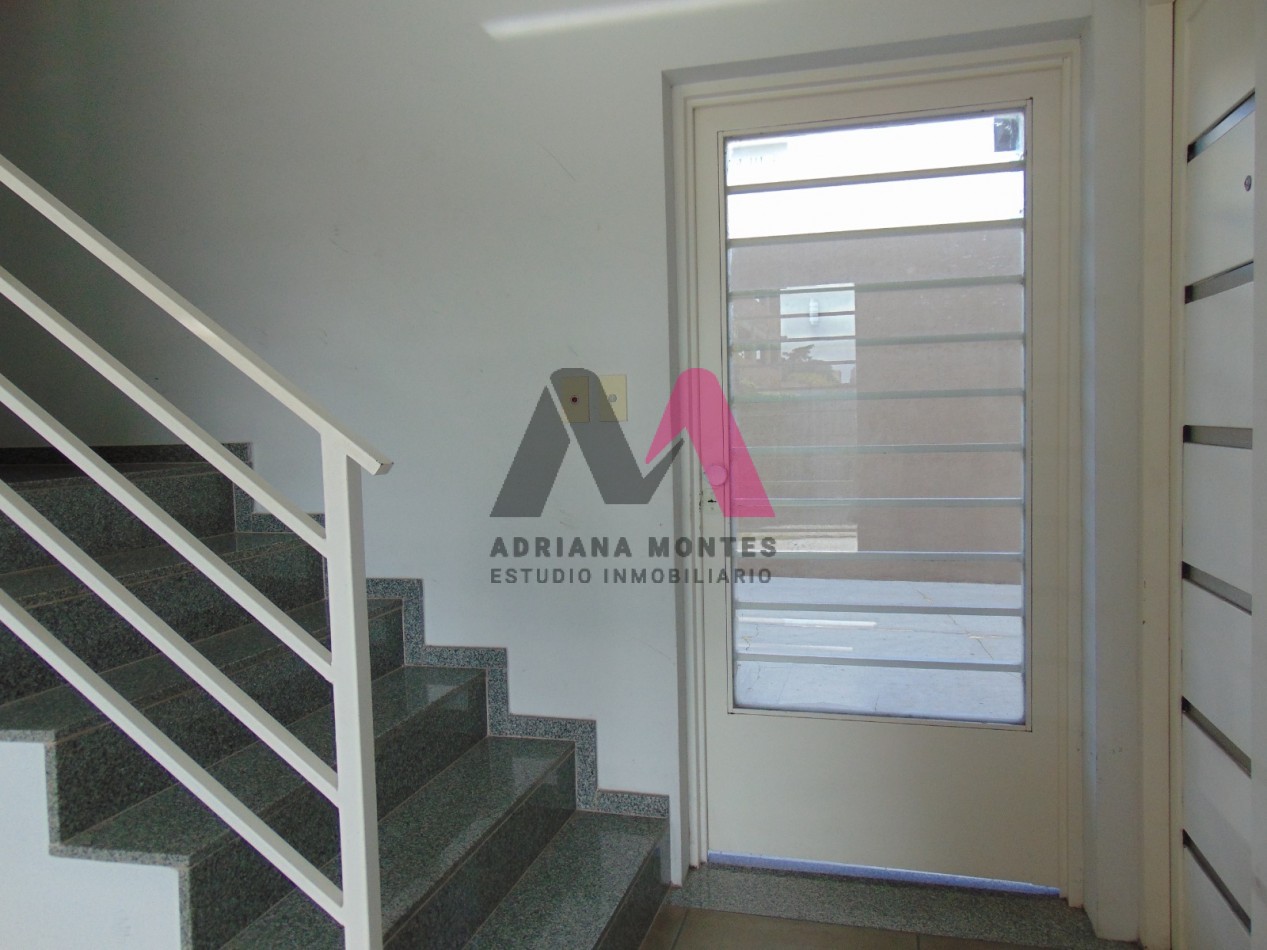 VENTA de departamento monoambiente en san justo